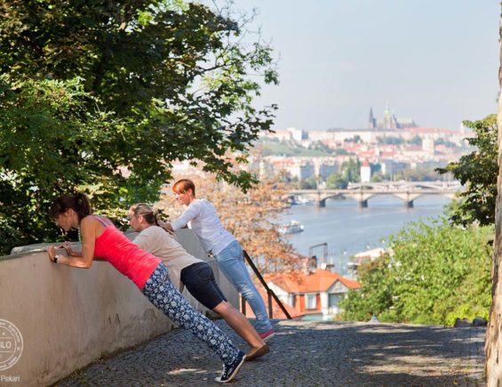 How to book a perfect family tour in Prague